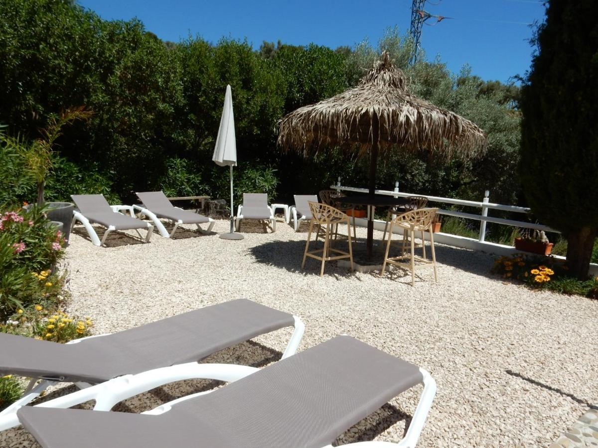 Bed And Breakfast Lagabella Sedella Exterior foto